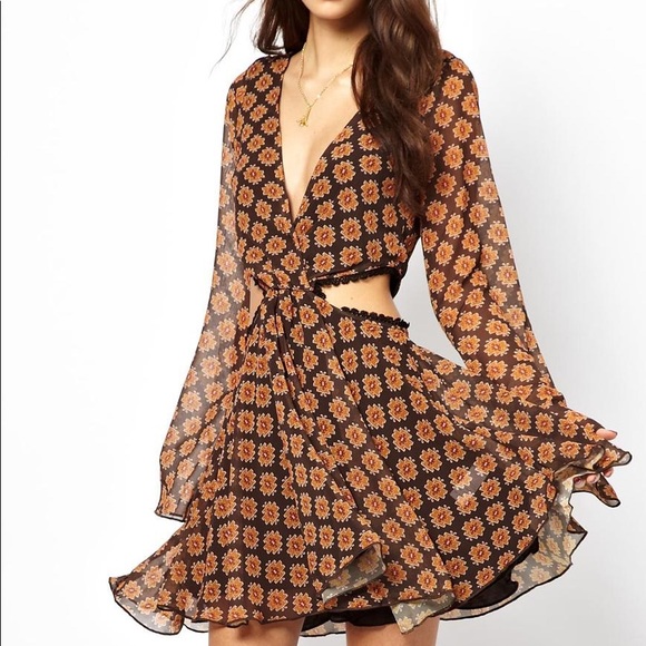 For Love And Lemons Dresses & Skirts - For Love and Lemons Cutout Dress